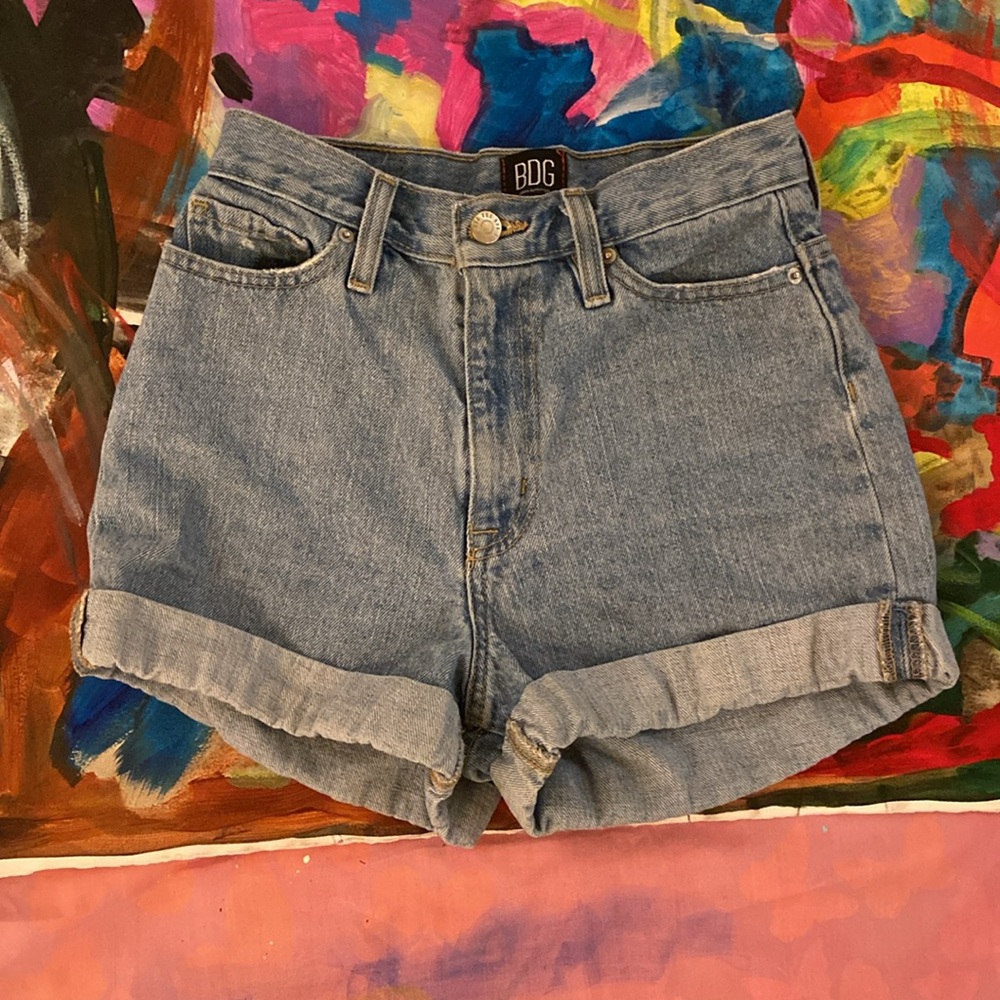 BDG Mom Rise light wash shorts size 24